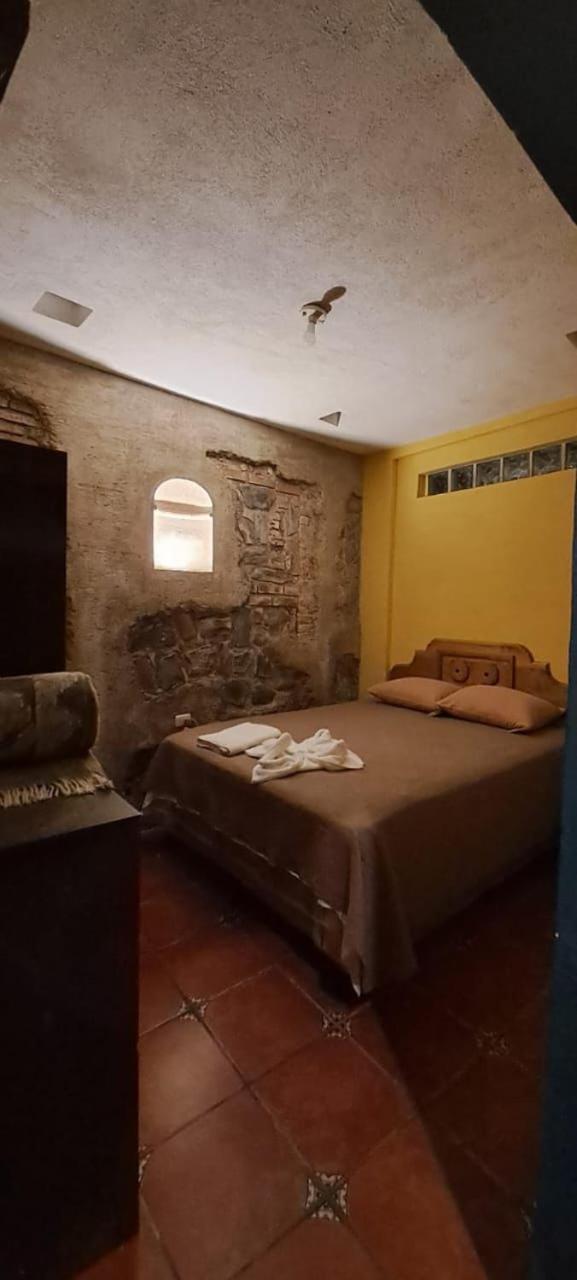 Hotel Posada Gutierrez Antigua Exterior foto