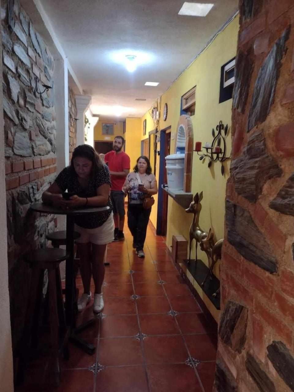 Hotel Posada Gutierrez Antigua Exterior foto